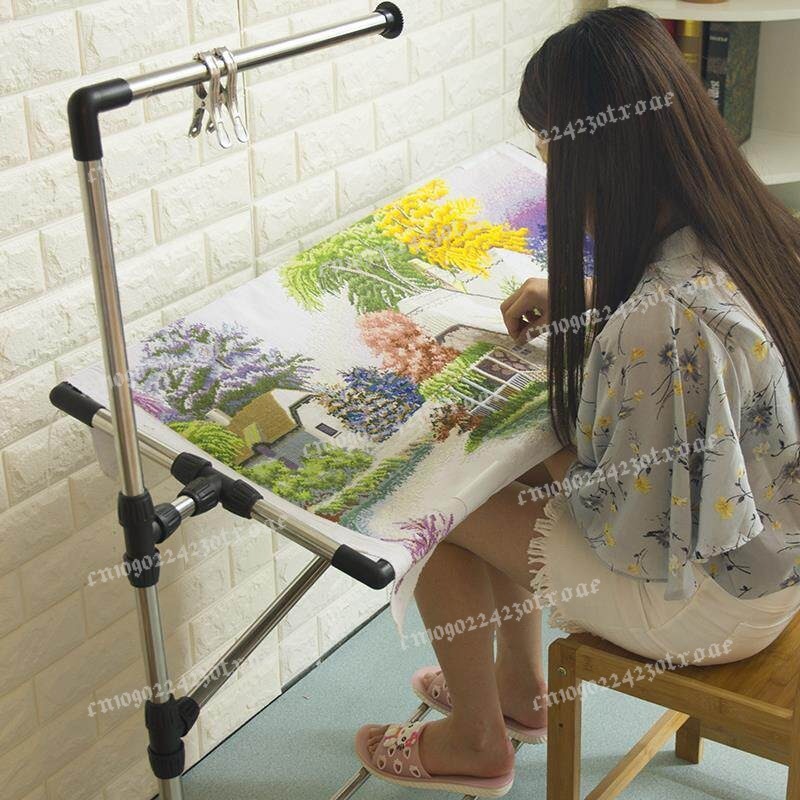 Regulowany stojak na ramkę do  – Embroidery Hoop Stand recenzja i cena